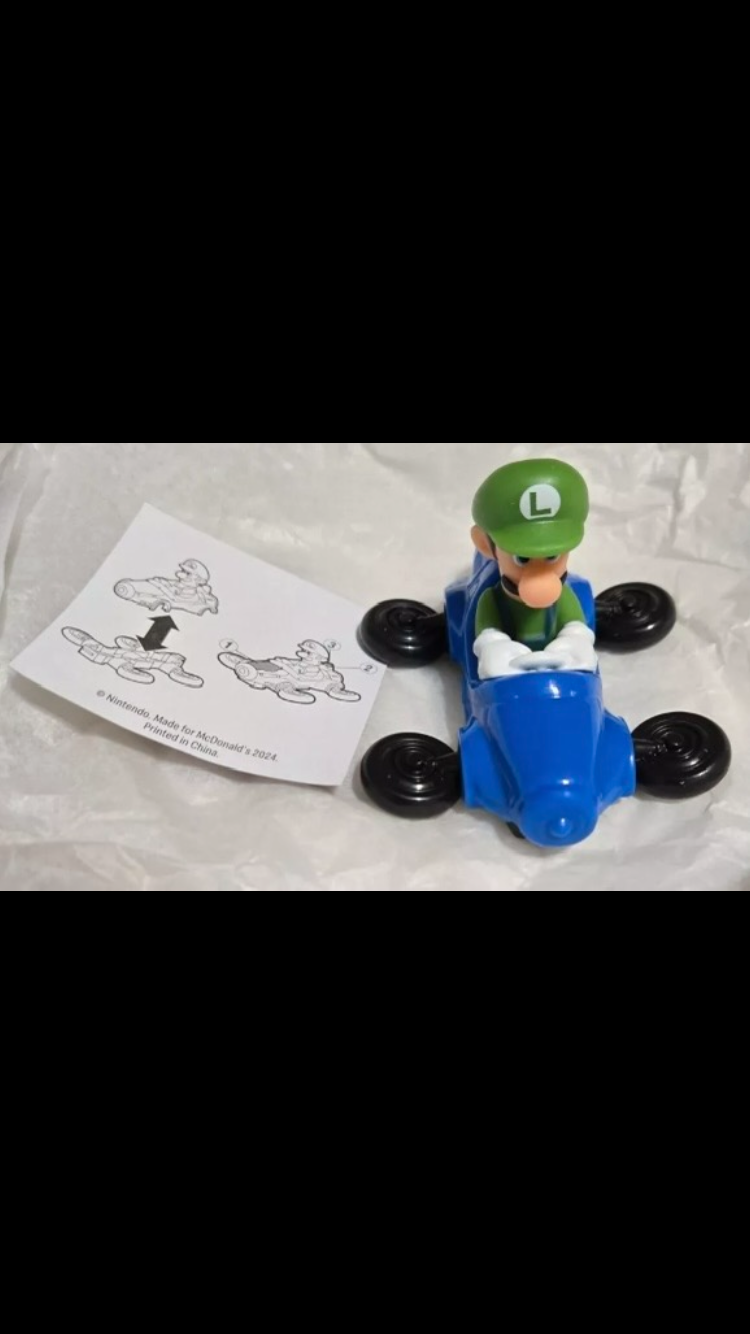 2024 McDonald's Nintendo Mario Kart 10 Deluxe Happy Meal Toys action figure for Kids 

1) Mario Kart   2) Peach Kart   3) Luigi Kart   4) Toadette Kart  5) Donkey Kong Kart  6) Gold Mario Kart   7) Toad Kart   8) Yoshi Kart   9) Bowser Kart   10) pink gol